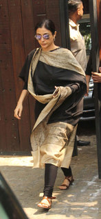 Tabu feet photo thumbnail