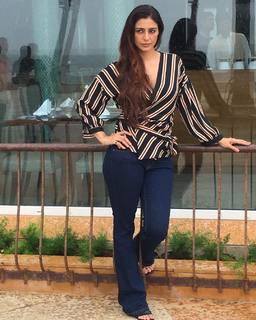 Tabu feet photo thumbnail