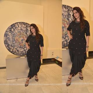 Tabu feet photo thumbnail