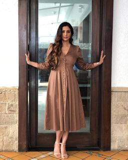 Tabu feet photo thumbnail