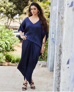 Tabu feet photo thumbnail