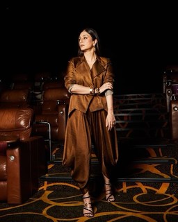 Tabu feet photo thumbnail