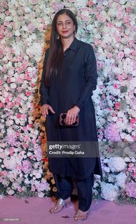 Tabu feet photo thumbnail