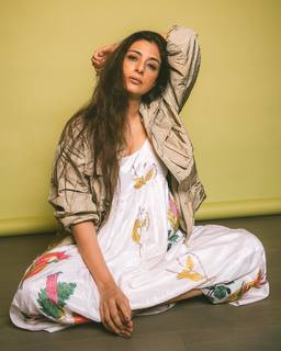Tabu feet photo thumbnail