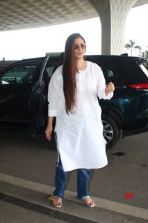 Tabu feet photo thumbnail