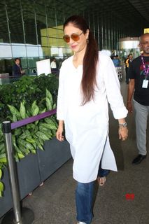 Tabu feet photo thumbnail