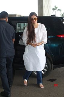 Tabu feet photo thumbnail