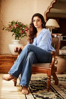 Tabu feet photo thumbnail