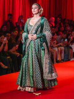 Tabu feet photo 5
