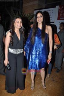 Tabu feet photo thumbnail