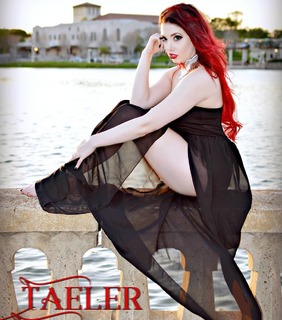 Taeler Conrad-Mellen feet photo 1