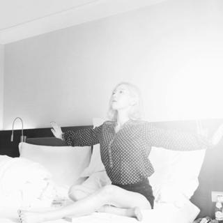 Taeyeon feet photo thumbnail