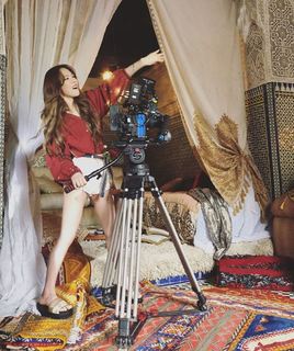 Taeyeon feet photo thumbnail