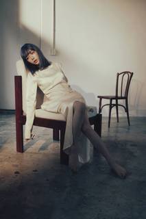 Taeyeon feet photo thumbnail