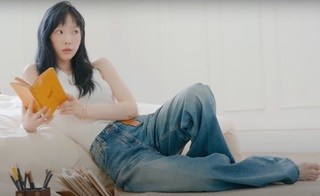 Taeyeon feet photo thumbnail