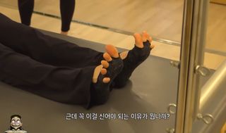 Taeyeon feet photo 13