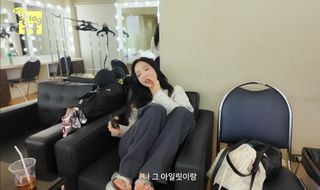 Taeyeon feet photo 3