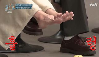 Taeyeon feet photo 5
