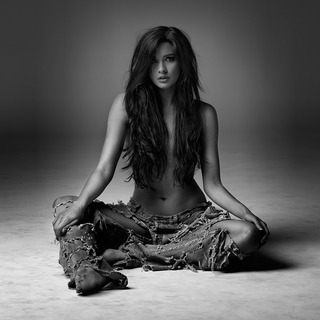 Tahan Lew-Fatt feet photo 2