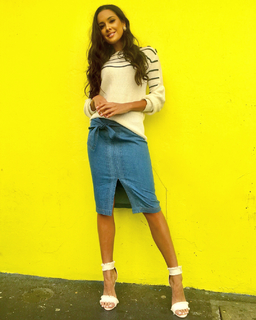 Tahan Lew-Fatt feet photo 3