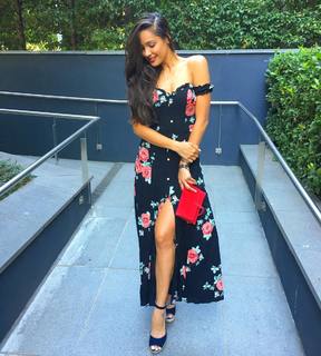 Tahan Lew-Fatt feet photo 16