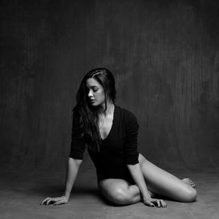 Tahan Lew-Fatt feet photo 4