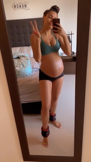 Tahan Lew-Fatt feet photo 15