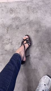 Tahan Lew-Fatt feet photo 10