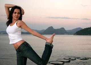 Tainá Müller feet photo 13