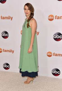 Taissa Farmiga feet photo thumbnail