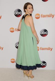 Taissa Farmiga feet photo thumbnail