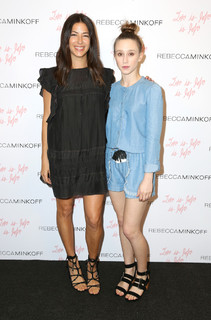 Taissa Farmiga feet photo thumbnail