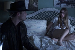Taissa Farmiga feet photo thumbnail