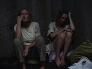 Taissa Farmiga feet photo thumbnail
