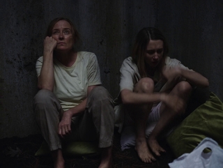 Taissa Farmiga feet photo thumbnail