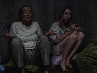 Taissa Farmiga feet photo thumbnail