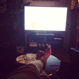 Tal Benyezri feet photo thumbnail