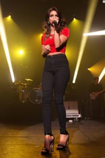Tal Benyezri feet photo thumbnail