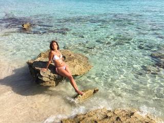 Tal Benyezri feet photo thumbnail