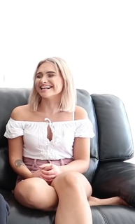 Talia Mar feet photo thumbnail