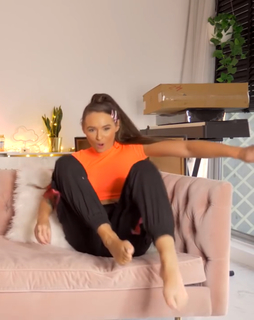Talia Mar feet photo thumbnail
