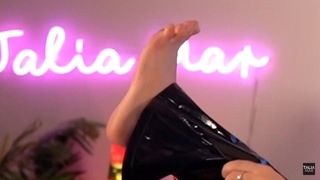 Talia Mar feet photo thumbnail