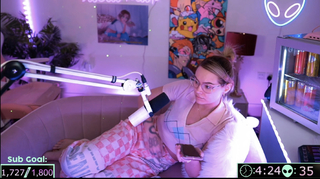 Talia Mar feet photo thumbnail