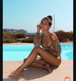 Talia Mar feet photo thumbnail