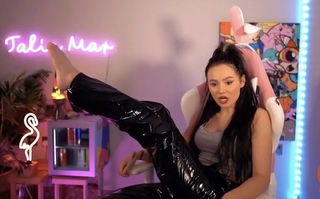 Talia Mar feet photo thumbnail