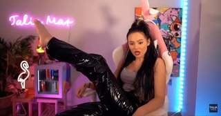 Talia Mar feet photo thumbnail