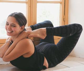 Talia Sutra feet photo 14