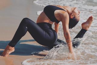 Talia Sutra feet photo 14