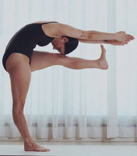 Talia Sutra feet photo 8