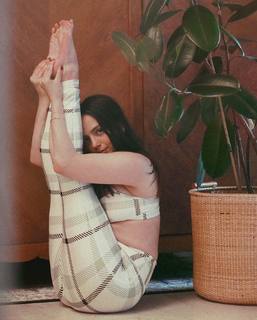 Talia Sutra feet photo 2
